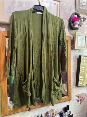 Reborn j sweater